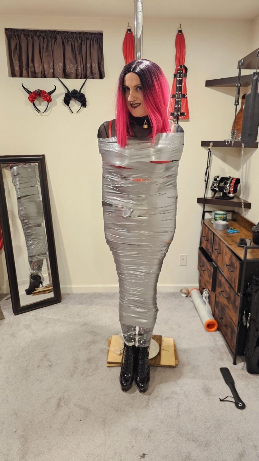 Sexy sissy Tiffany minx has blessed us with more exposure content. Tell her how useless she is #zqEjpW89