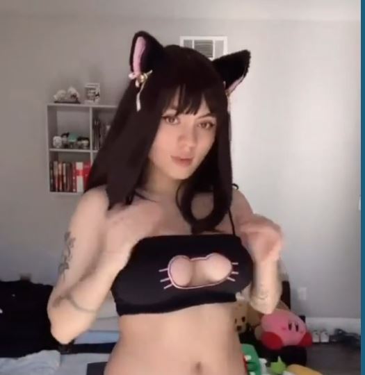 Cute Cat Ears Porn - Cute girl with cat ears wants sex! - Porn - EroMe